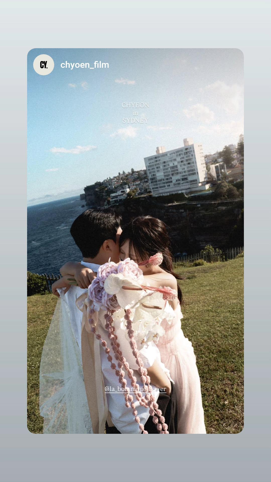 Blush Cascade – Silk Orchid & Anthurium Wedding Bouquet