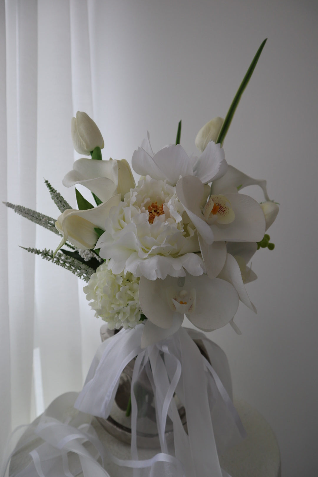 Modern Classic White Delight Silk Wedding Bouquet