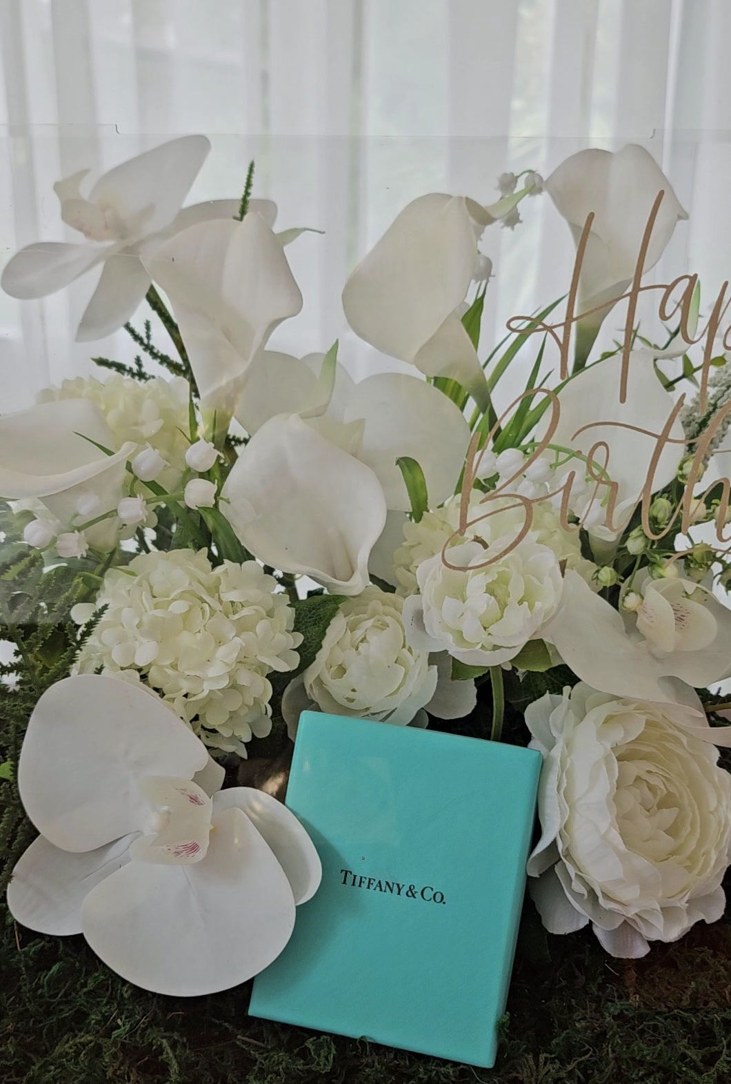 White Delights Acrylic Box Flowers