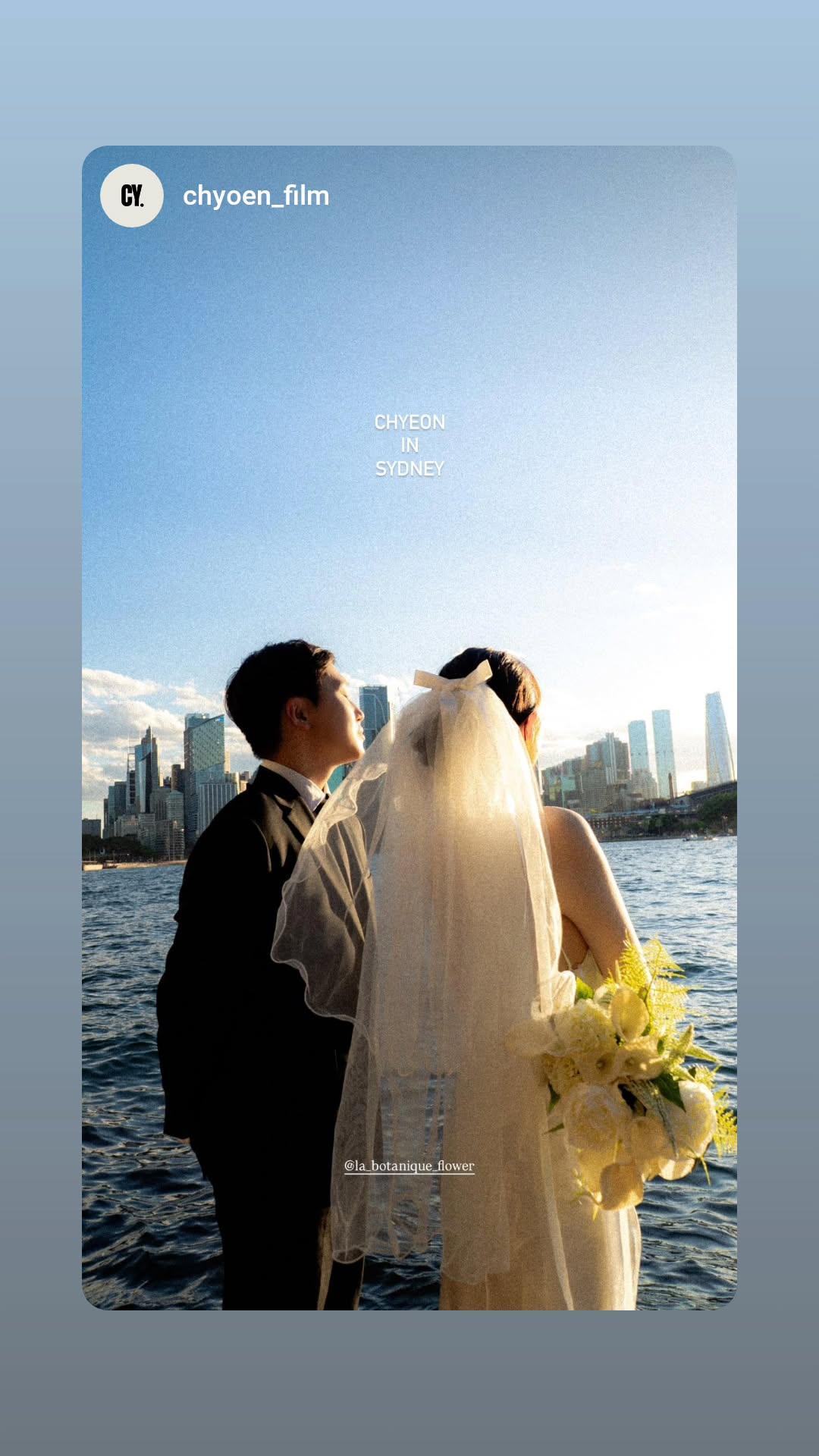 Modern Classic White Delight Silk Wedding Bouquet